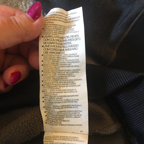 Under Armour dark gray hoodie S - Picture 7 of 8